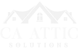 Logo California Attic Solutions (Blanco)